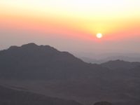 Sonnenaufgang auf dem Sinai